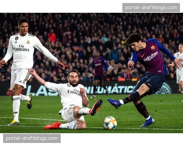 半场数据：马竞中场绞杀奏效，客场完成12次拦截限制皇家社会