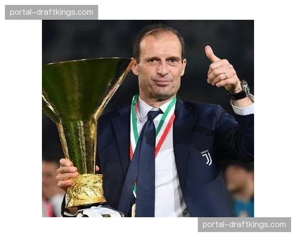 官方：阿莱格里与尤文图斯续约至2028年，将继续带队征战下赛季欧冠。