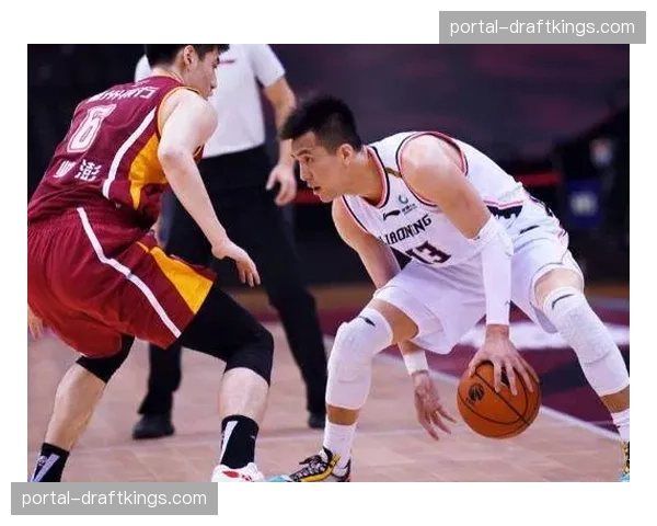 评论：四轮不胜，某传统强队暴露中场控制力不足的致命短板