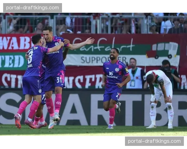 德甲宣布联盟范围内体育场将在2030年前全面改用绿色电力 德甲宣布联盟范围内体育场将在2030年前全面改用绿色电力