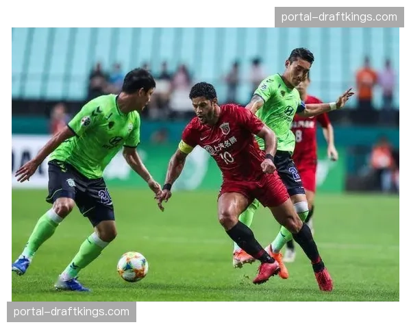 马刺伤病报告：文班亚马肋骨受伤出战成疑，季后赛前景蒙阴影